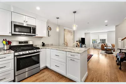 34 Beckford St #D, Beverly, MA 01915 - Photo 8