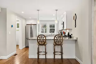 34 Beckford St, Beverly, MA 01915 - Photo 4