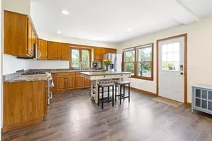 180 Great Rd, Littleton, MA 01460 - Photo 4