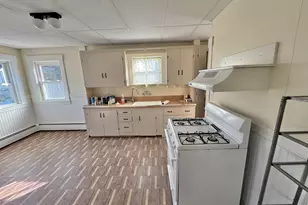 262 Oak Hill Rd, Fitchburg, MA 01420 - Photo 6
