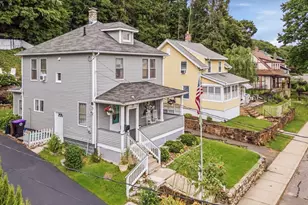 51 Francis Ave, Holyoke, MA 01040 - Photo 2