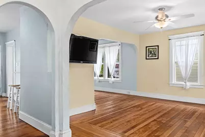 51 Francis Ave, Holyoke, MA 01040 - Photo 10