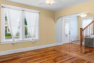 51 Francis Ave, Holyoke, MA 01040 - Photo 8