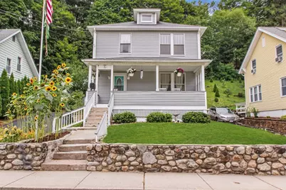 51 Francis Ave, Holyoke, MA 01040 - Photo 4