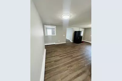 19 Myrtle Ave, Webster, MA 01570 - Photo 6