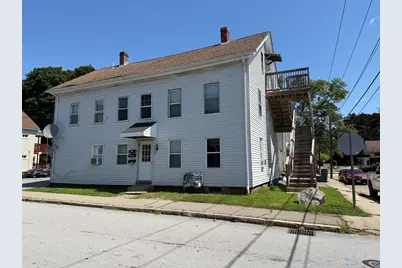 19 Myrtle Ave, Webster, MA 01570 - Photo 2