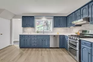 5 Maple St, Lexington, MA 02420 - Photo 8
