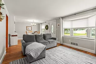 11 Old Farm Rd, Beverly, MA 01915 - Photo 20