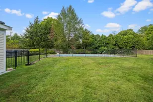 5 Elm St, Upton, MA 01568 - Photo 34