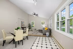 5 Elm St, Upton, MA 01568 - Photo 14