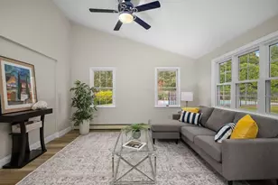5 Elm St, Upton, MA 01568 - Photo 8