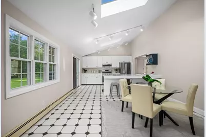 5 Elm Street, Upton, MA 01568 - Photo 10
