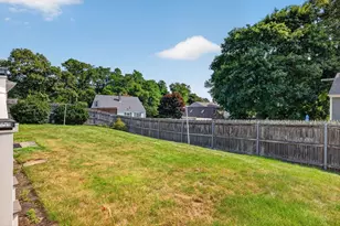 165 Swansom Rd, Swansea, MA 02777 - Photo 6