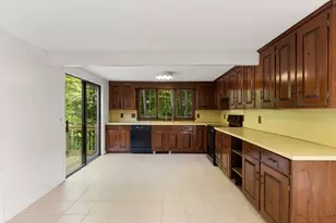 59 Holly St, Gloucester, MA 01930 - Photo 14