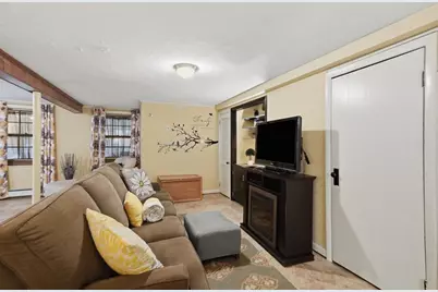 21 Oakwood Ave, Saugus, MA 01906 - Photo 24