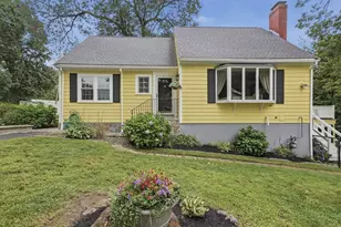21 Oakwood Ave, Saugus, MA 01906 - Photo 1