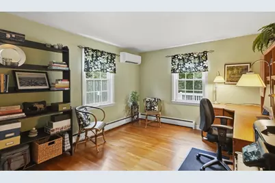 21 Oakwood Ave, Saugus, MA 01906 - Photo 14
