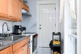 956 Main St, Clinton, MA 01510 - Photo 10