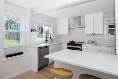 12 Norton St, Boston, MA 02136 - Photo 6