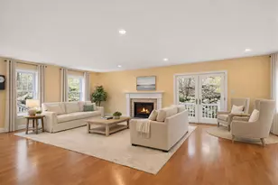 25 Magnolia Ave, Manchester by the Sea, MA 01944 - Photo 2