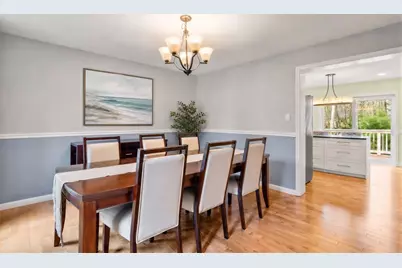 25 Magnolia Ave, Manchester by the Sea, MA 01944 - Photo 4
