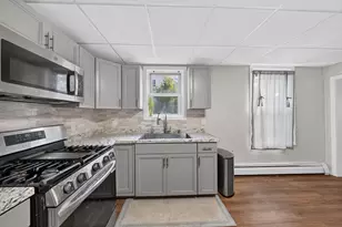 16 Gilbert Ave, Haverhill, MA 01832 - Photo 32