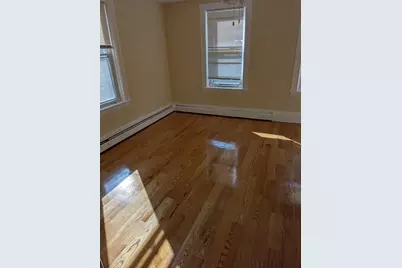 7 Albert St, Worcester, MA 01610 - Photo 6
