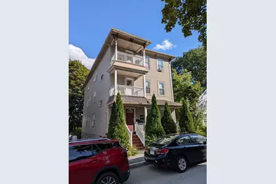 7 Albert St, Worcester, MA 01610 - Photo 1