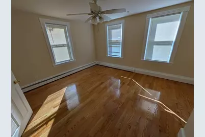 7 Albert St, Worcester, MA 01610 - Photo 8