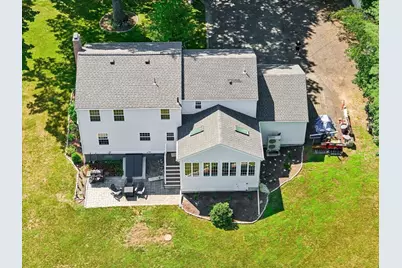 27 Maple St, Carlisle, MA 01741 - Photo 6