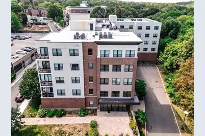 999 Hancock St #202, Quincy, MA 02169 - Photo 2