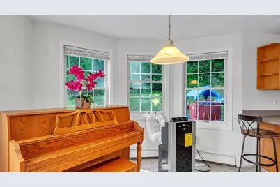 117 Bradley Ave, Haverhill, MA 01832 - Photo 10