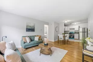 14 Riverside St, Watertown, MA 02472 - Photo 2
