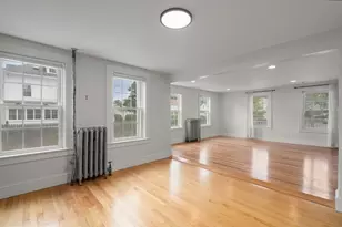 23-25 High St, Easthampton, MA 01027 - Photo 4