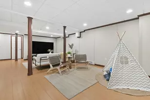 20 Pettee St, Newton, MA 02464 - Photo 20