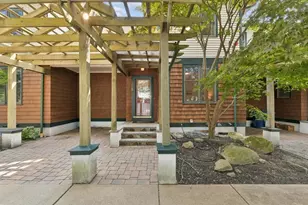20 Pettee St, Newton, MA 02464 - Photo 24