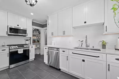 427-429 S Huntington Ave #1, Boston, MA 02130 - Photo 18