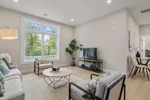 7 Cross St, Wilmington, MA 01887 - Photo 4