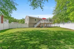 12 Jeremiah Cir, Medford, MA 02155 - Photo 2