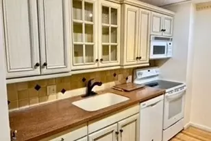 40 Village Rd, Middleton, MA 01949 - Photo 8