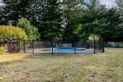 13 Arrowhead Path, Halifax, MA 02338 - Photo 4