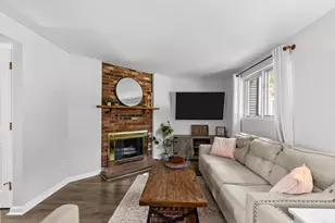 52 Liberty St, Plymouth, MA 02360 - Photo 6