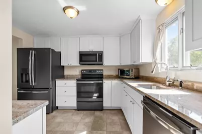 52 Liberty St #F3, Plymouth, MA 02360 - Photo 14