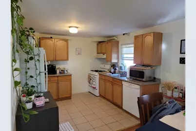 18 Vivian Drive #18, Watertown, MA 02472 - Photo 4