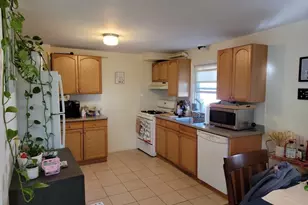 18 Vivian Dr, Watertown, MA 02472 - Photo 4