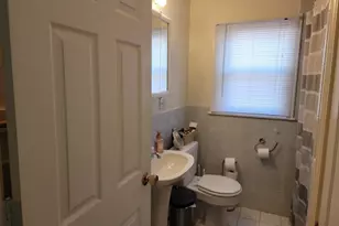 18 Vivian Dr, Watertown, MA 02472 - Photo 12