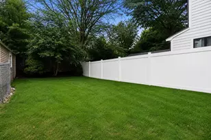 220 Sycamore St, Watertown, MA 02472 - Photo 30