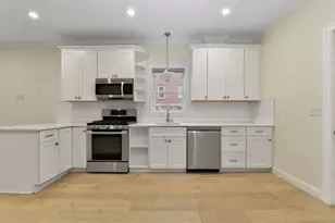 111 Maverick St, Boston, MA 02128 - Photo 4