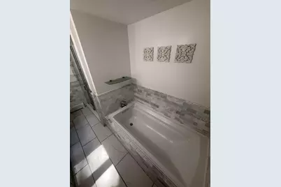 40 Poquanticut Ave, Easton, MA 02334 - Photo 18