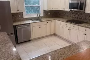 40 Poquanticut Ave, Easton, MA 02334 - Photo 10